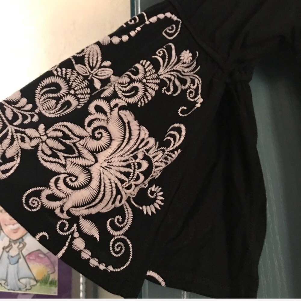 NWOT Short Dress or Long Blouse